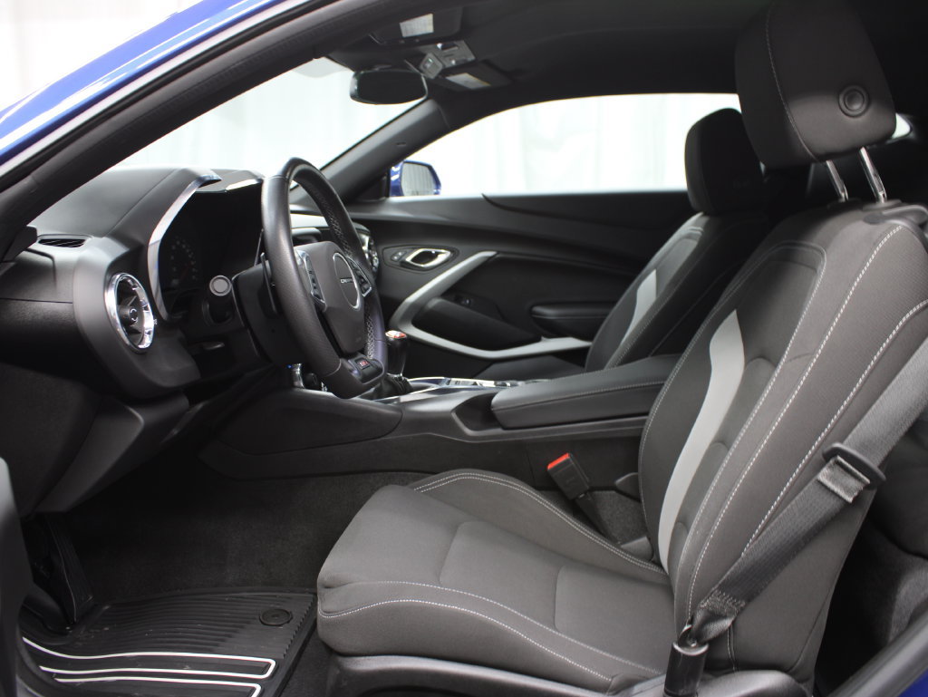 Used 2019 Chevrolet Camaro SS RWD image 13