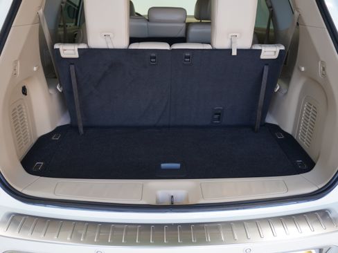 Used 2017 Nissan Pathfinder Platinum image 30