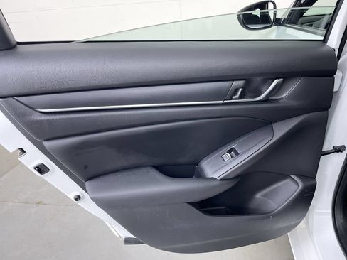 Used 2022 Honda Accord Sport image 18