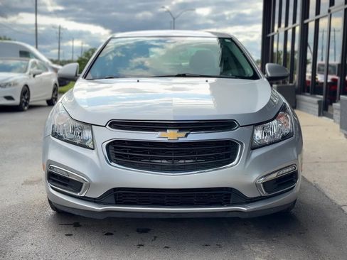 Used 2016 Chevrolet Cruze LT FWD image 6