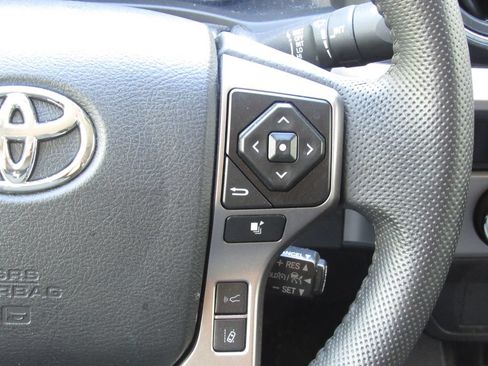 Certified 2023 Toyota Tacoma SR5 AWD/4WD image 27