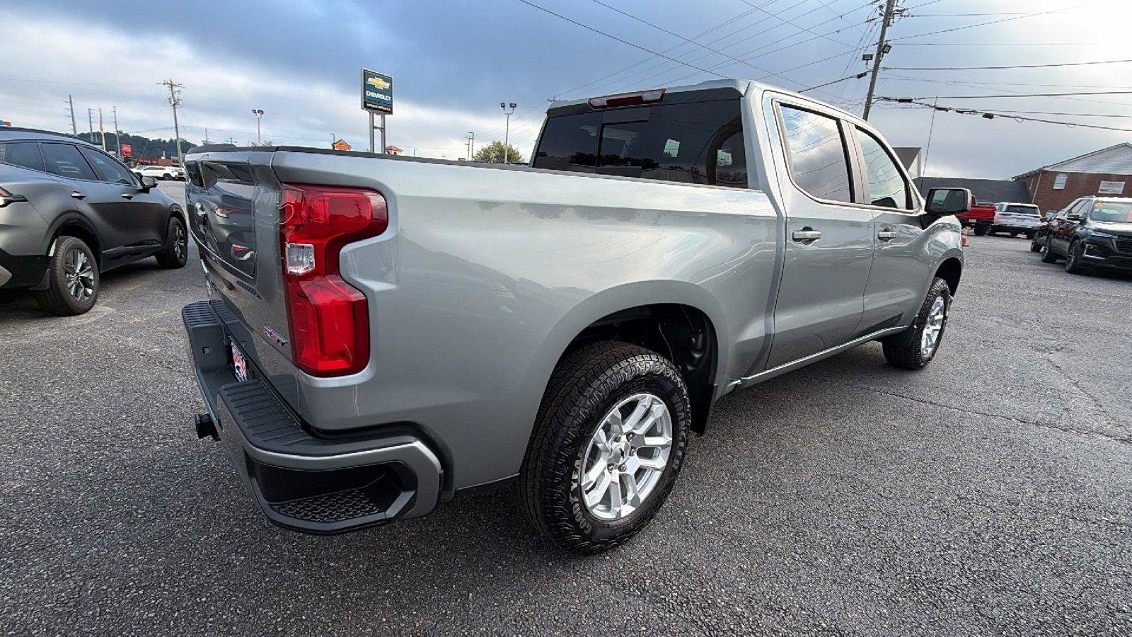 New 2026 Chevrolet Silverado 1500 RST w/ Convenience Package II AWD/4WD image 8