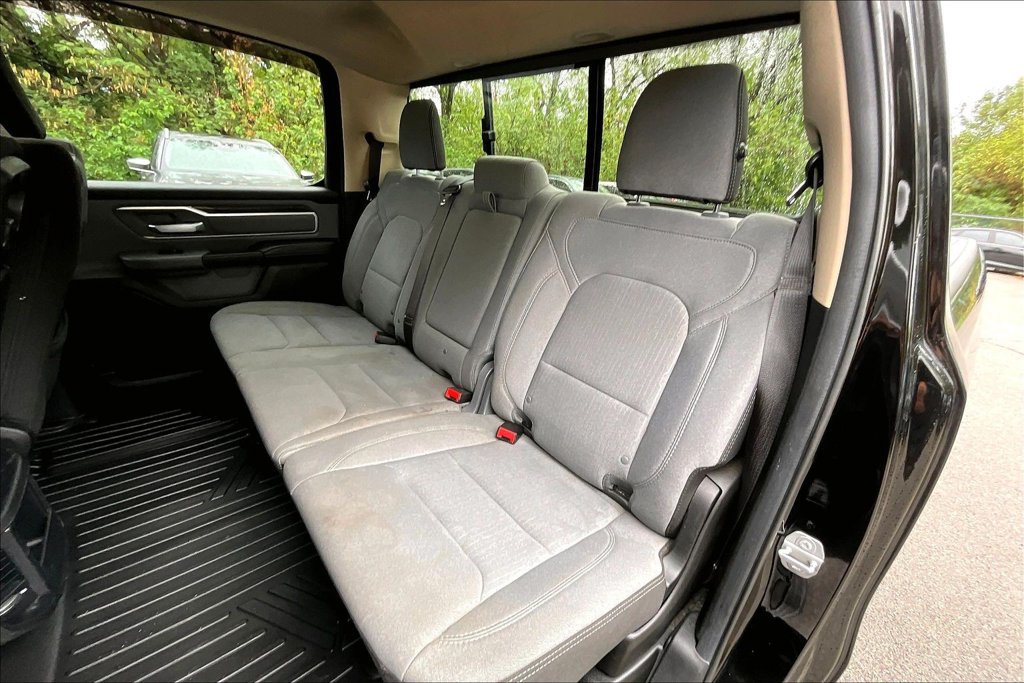 Used 2019 RAM 1500 Big Horn AWD/4WD image 36