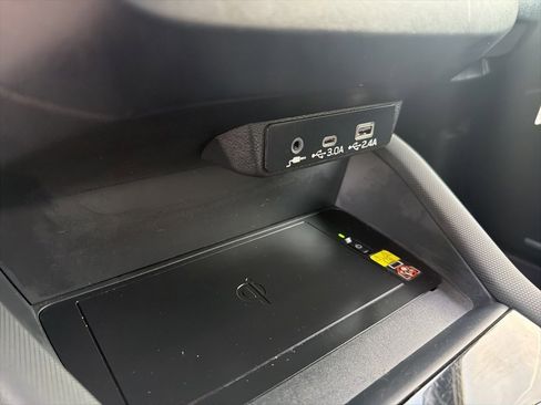 Certified 2025 Subaru Forester Limited w/ Popular Package #2 image 36