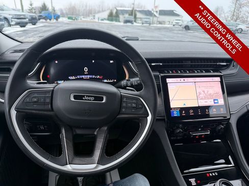 Used 2023 Jeep Grand Cherokee L Limited w/ Trailer Tow Group (B) image 19