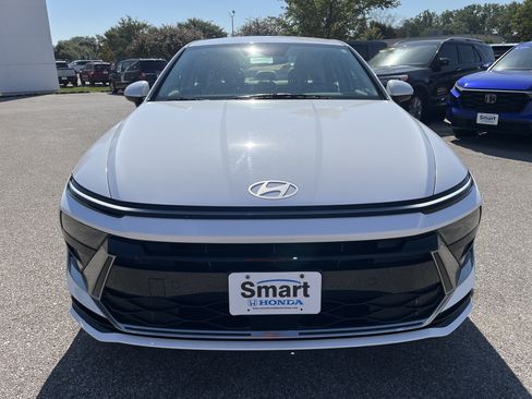 Used 2025 Hyundai Sonata SEL FWD image 9