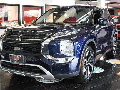 Used 2023 Mitsubishi Outlander SE
