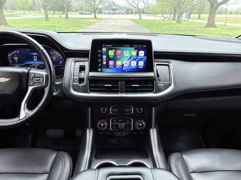 Used 2022 Chevrolet Tahoe LT w/ LT Signature Plus Package image 3