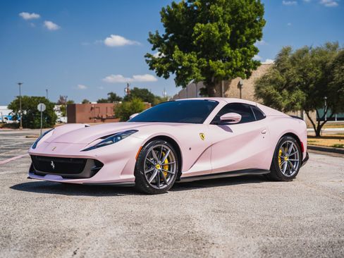 Used 2021 Ferrari 812 GTS RWD image 29