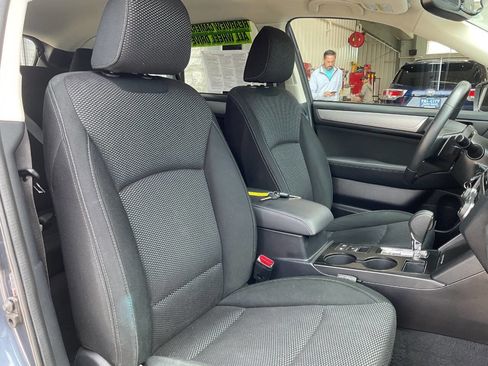 Used 2017 Subaru Outback 2.5i Premium image 42