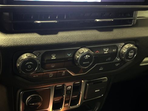 New 2026 Jeep Wrangler Unlimited Sport AWD/4WD image 19