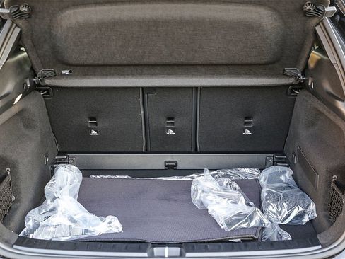 New 2025 Mercedes-Benz GLA 250 4MATIC image 30