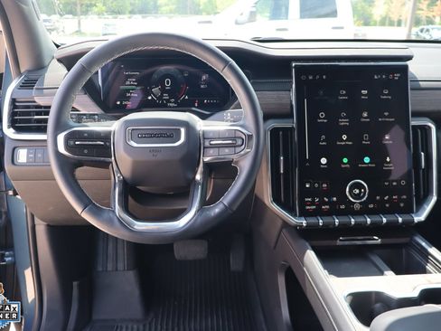 Used 2025 GMC Acadia Denali w/ LPO, Floor Liner Package FWD image 19