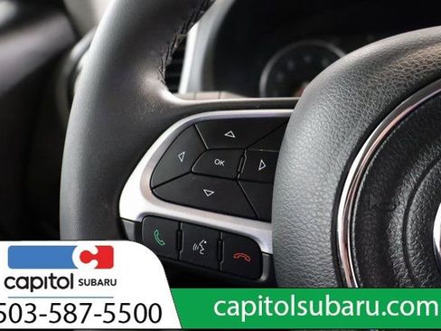 Used 2018 Jeep Renegade Latitude image 18