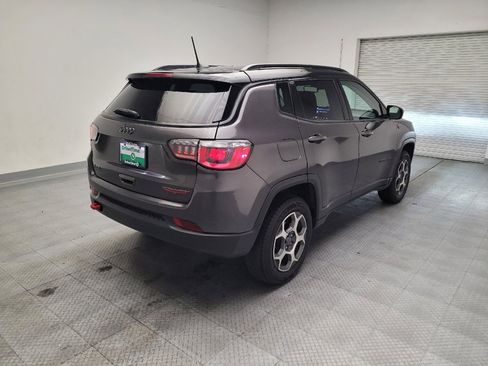 Used 2022 Jeep Compass Trailhawk w/ Trailhawk Convenience Group AWD/4WD image 9