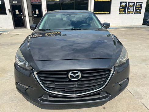 Used 2017 MAZDA MAZDA3 Sport FWD image 3