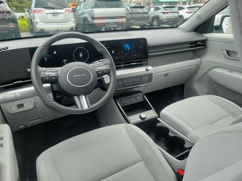 Certified 2025 Hyundai Kona SEL FWD image 12