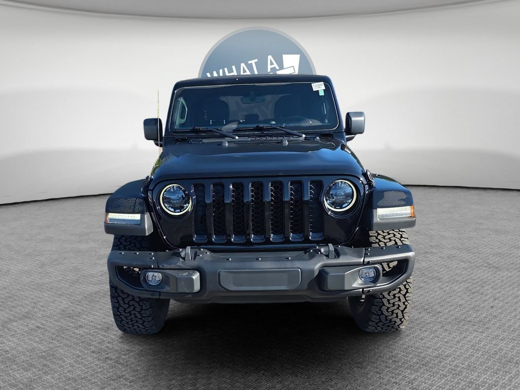 Used 2023 Jeep Gladiator Overland AWD/4WD image 9