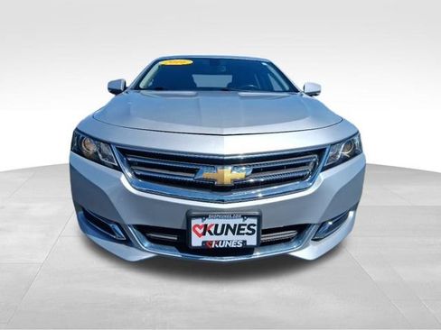 Used 2016 Chevrolet Impala LT w/ Convenience Package FWD image 11