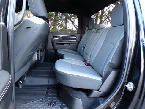 Used 2024 RAM 2500 Big Horn w/ Snow Chief Group image 9