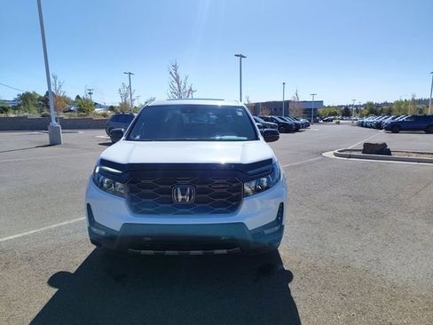 Used 2025 Honda Ridgeline TrailSport image 8