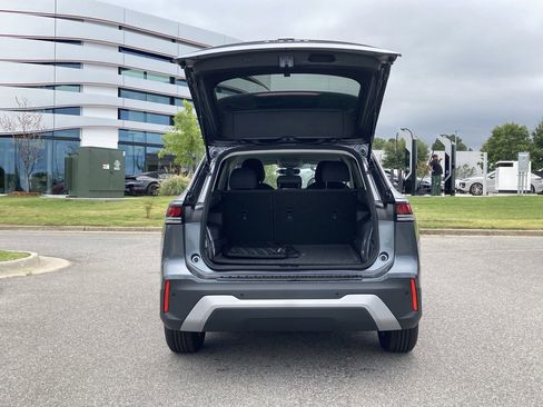 New 2025 Volkswagen Tiguan S image 14