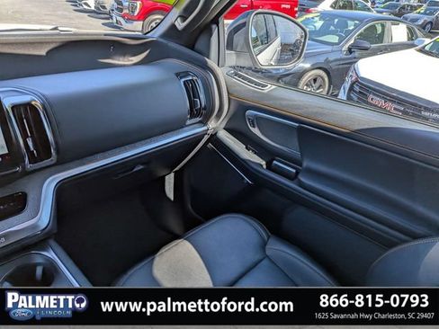 Used 2025 Ford Expedition Tremor AWD/4WD image 18