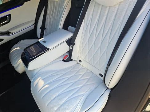 Used 2025 Mercedes-Benz S 63 AMG S image 22