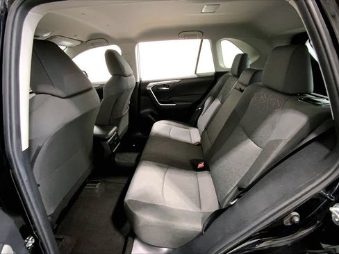 Used 2024 Toyota RAV4 XLE FWD image 19