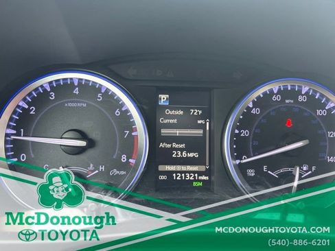 Used 2019 Toyota Highlander XLE FWD image 25