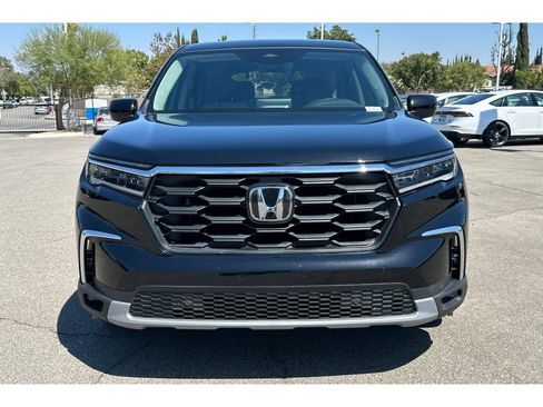Used 2025 Honda Pilot EX-L image 9