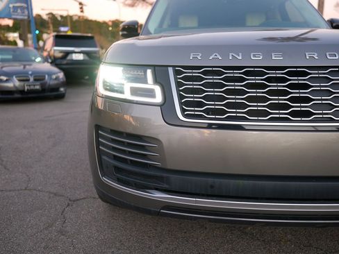 Used 2020 Land Rover Range Rover HSE image 31
