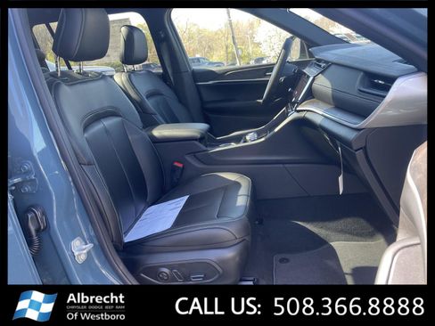 New 2026 Jeep Grand Cherokee L Limited AWD/4WD image 17