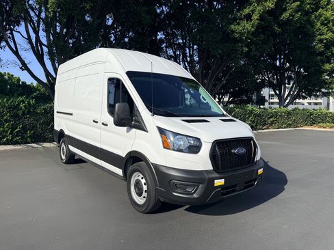 Used 2022 Ford Transit 250 148 High Roof RWD image 8