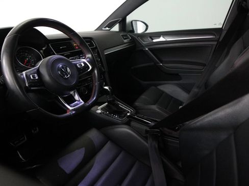 Used 2019 Volkswagen GTI SE FWD image 6