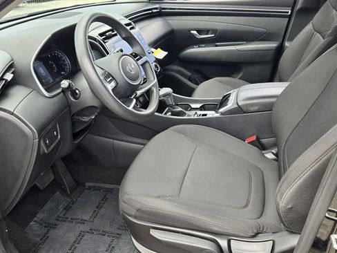Certified 2023 Hyundai Tucson SE FWD image 10