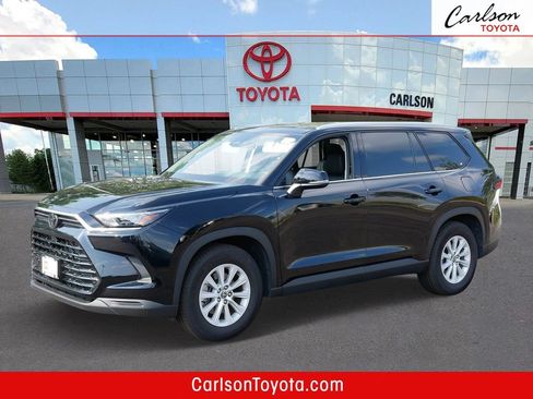Certified 2025 Toyota Grand Highlander AWD image 1