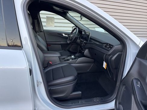 New 2025 Ford Escape ST-Line w/ Tech Pack #1 image 34