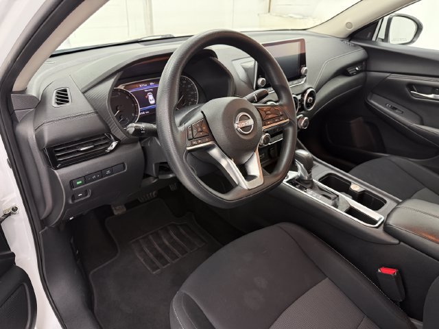 Used 2024 Nissan Sentra SV FWD image 8
