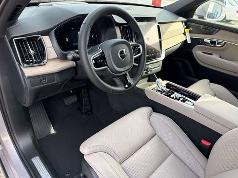 New 2026 Volvo XC90 B6 Ultra image 23