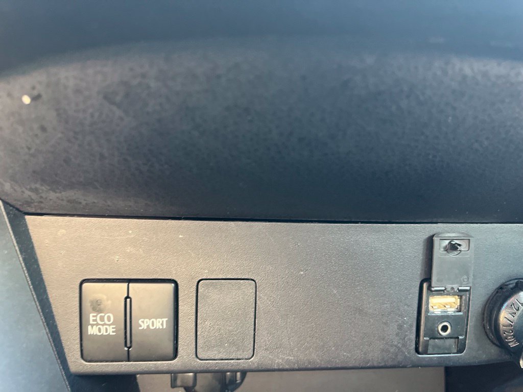 Used 2017 Toyota RAV4 LE w/ All Weather Liner Package AWD/4WD image 19