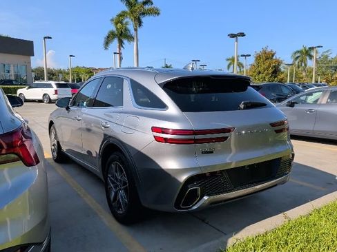 Used 2024 Genesis GV70 2.5T w/ Select Package AWD/4WD image 8