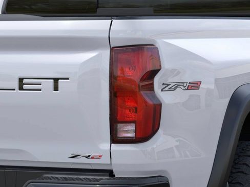 New 2026 Chevrolet Colorado ZR2 w/ Technology Package AWD/4WD image 11