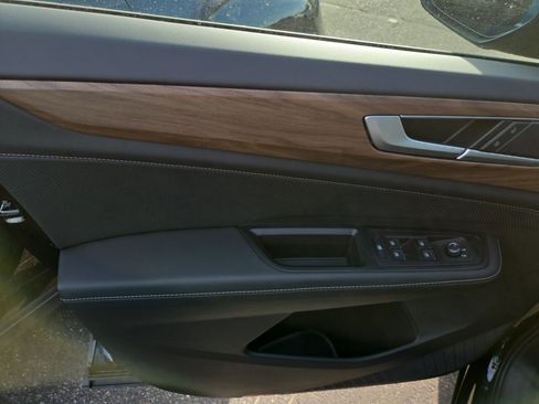 New 2026 Volkswagen Atlas SE image 5