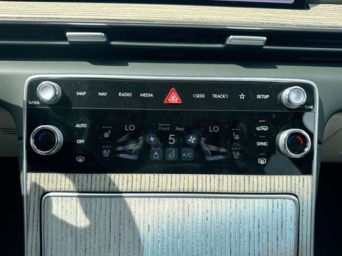 New 2025 Genesis GV80 3.5T Prestige image 42