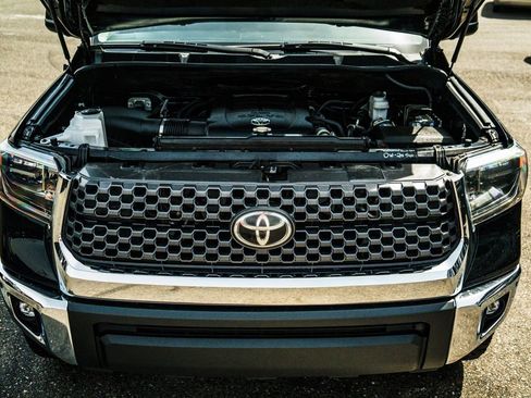 Used 2018 Toyota Tundra SR5 AWD/4WD image 44