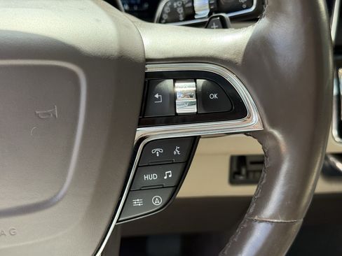 Used 2022 Lincoln Navigator L Reserve AWD/4WD image 16