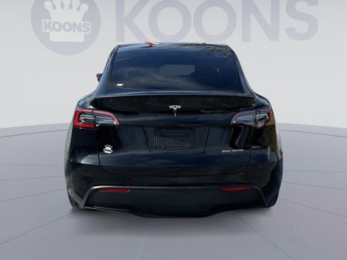 Used 2024 Tesla Model Y Performance image 5