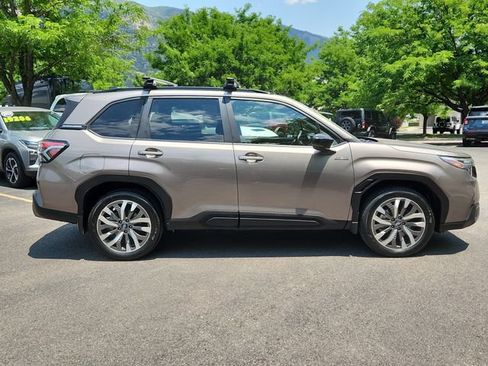 Used 2025 Subaru Forester Touring w/ Protection Package (1PH) AWD/4WD image 2