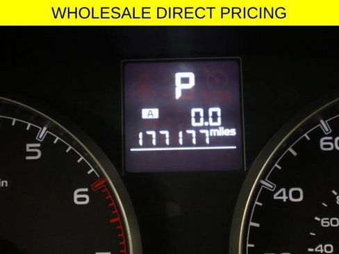 Used 2013 Subaru Outback 2.5i Premium AWD/4WD image 16